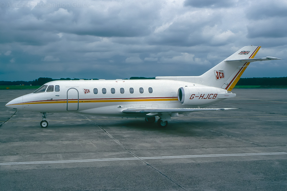 The BAe125 Series 1000B is the longest member of the family, with seven cabin windows on each side. Image
