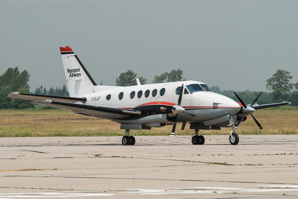 beech a100