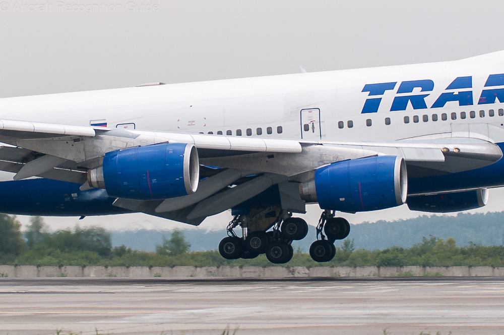 Rolls-Royce RB211 engines, with their short nacelles and short core exhaust without plug, were the least popular engine on the classic 747s. Image