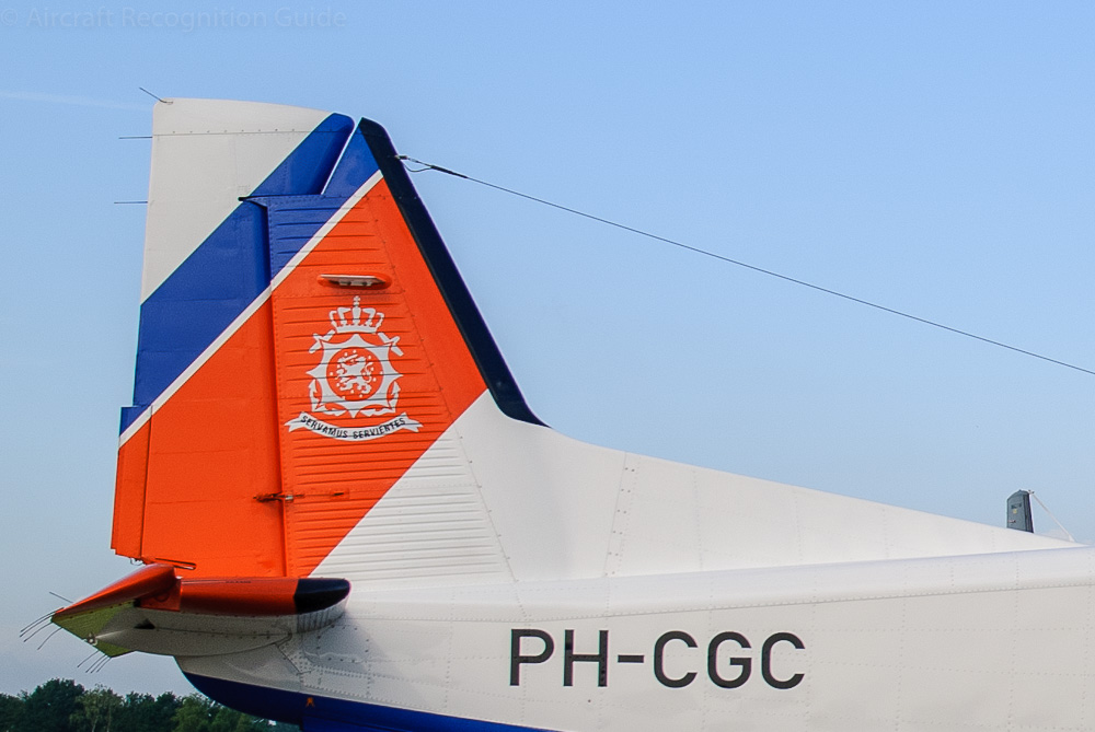 The tail of the Dornier 228 was more or less inherited from the Skyservant. It is quite low and with a large dorsal fin. Image