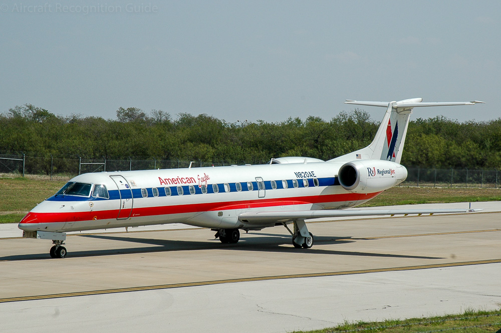 American Eagle was the major operator of the ERJ140. Note the five cabin windows between overwing exit and engine, the main recognition point. Image