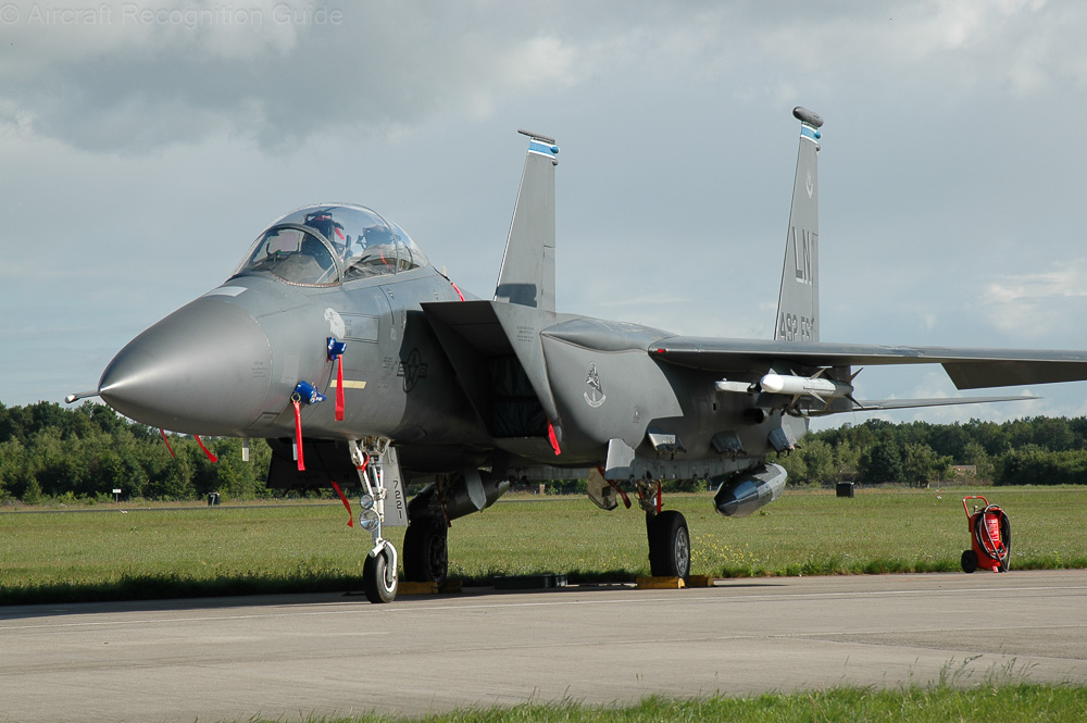 With most of the tanks and weapons removed, you can better see the F-15E's conformal fuel tanks with rows of pylons underneath and tangentially at the side. Image