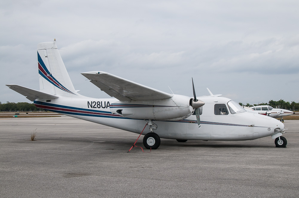 The Commander 500 is the only one with big nacelles and two blade props. Image